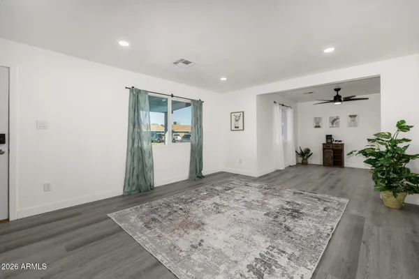$385,000 | 3030 North 38th Drive, Phoenix, AZ 85019