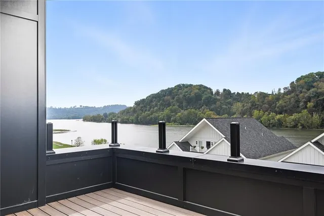 $1,525,000 | 66 1st Street, Oakmont, PA 15139