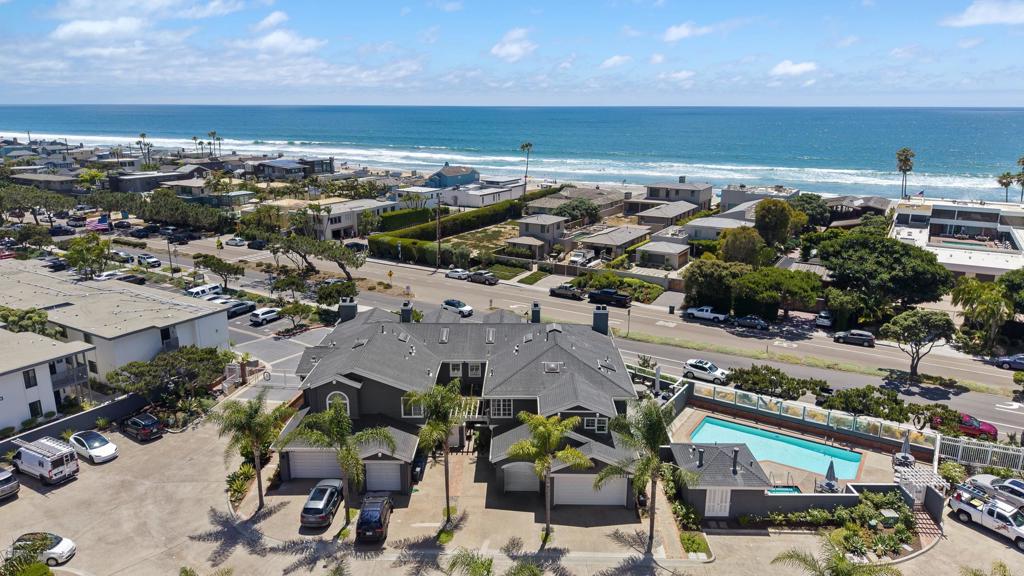 2921 Sandy Pointe, Unit 3 Del Mar, CA 92014 - Photo 4 of 16
