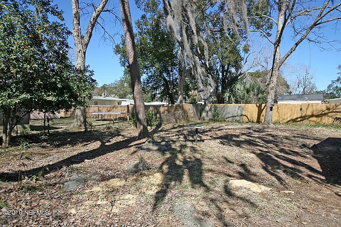 504 Nightingale Road Jacksonville, FL 32216 - Photo 12 of 12 Backyard