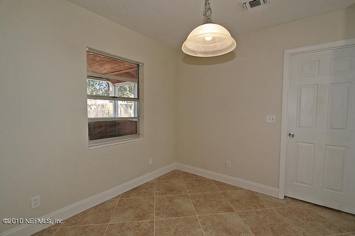 504 Nightingale Road Jacksonville, FL 32216 - Photo 6 of 12 Dining Room