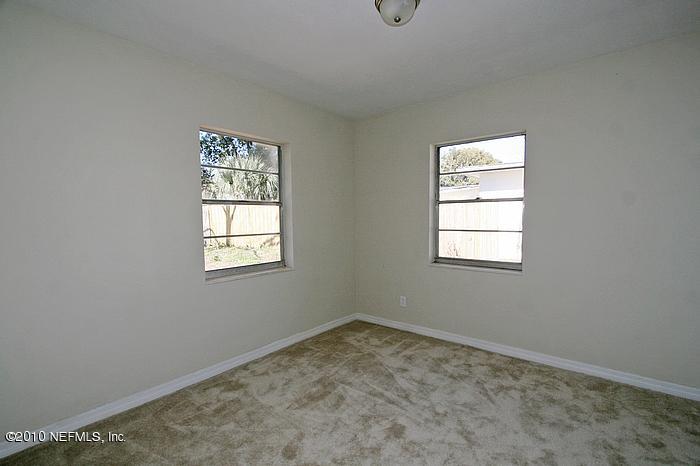504 Nightingale Road Jacksonville, FL 32216 - Photo 9 of 12 Bedroom 2