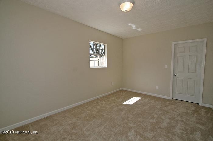 504 Nightingale Road Jacksonville, FL 32216 - Photo 10 of 12 Bedroom 3