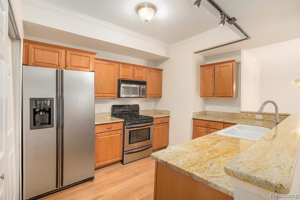 283 South Zeeb Road, Unit 204 Ann Arbor, MI 48103 - Photo 13 of 28