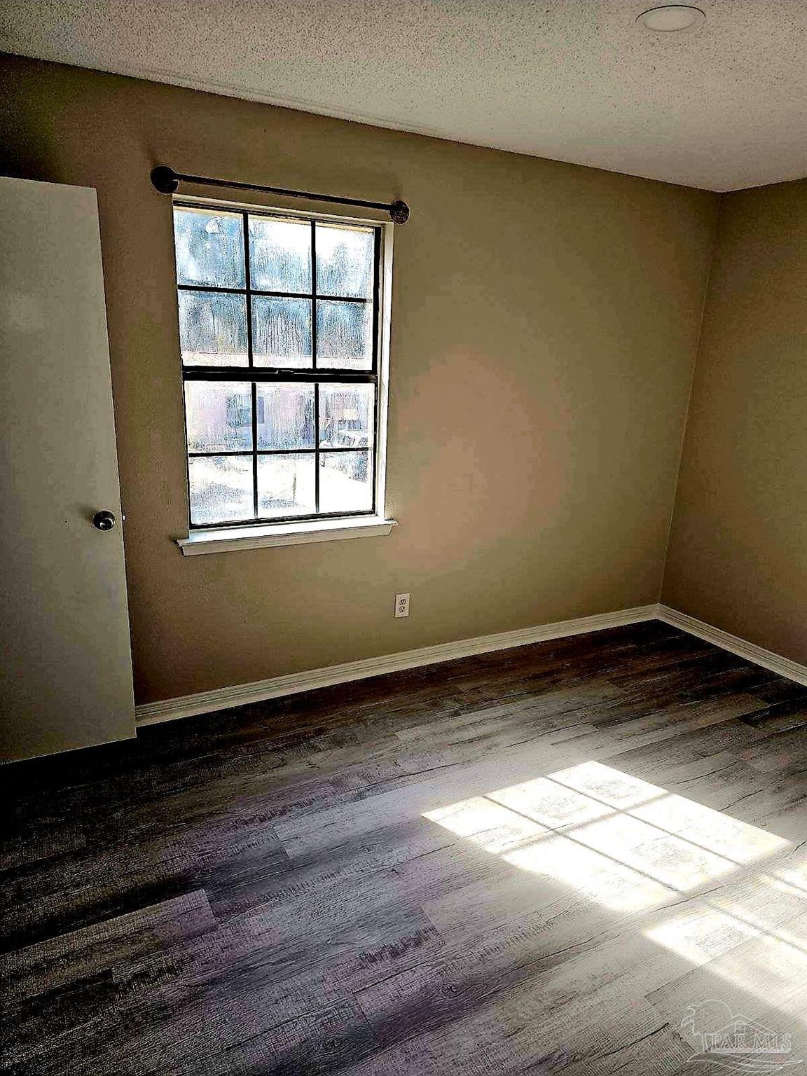 7250 Hilburn Road, Unit 4A Pensacola, FL 32504 - Photo 5 of 11