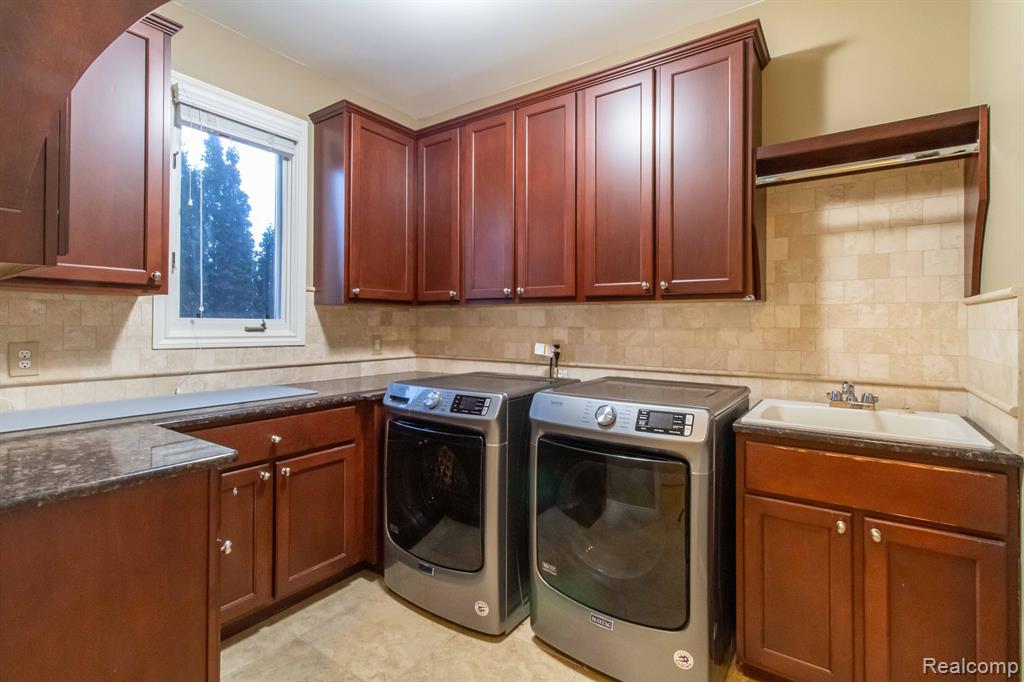 1444 Traceky Rochester Hills, MI 48306 - Photo 22 of 65