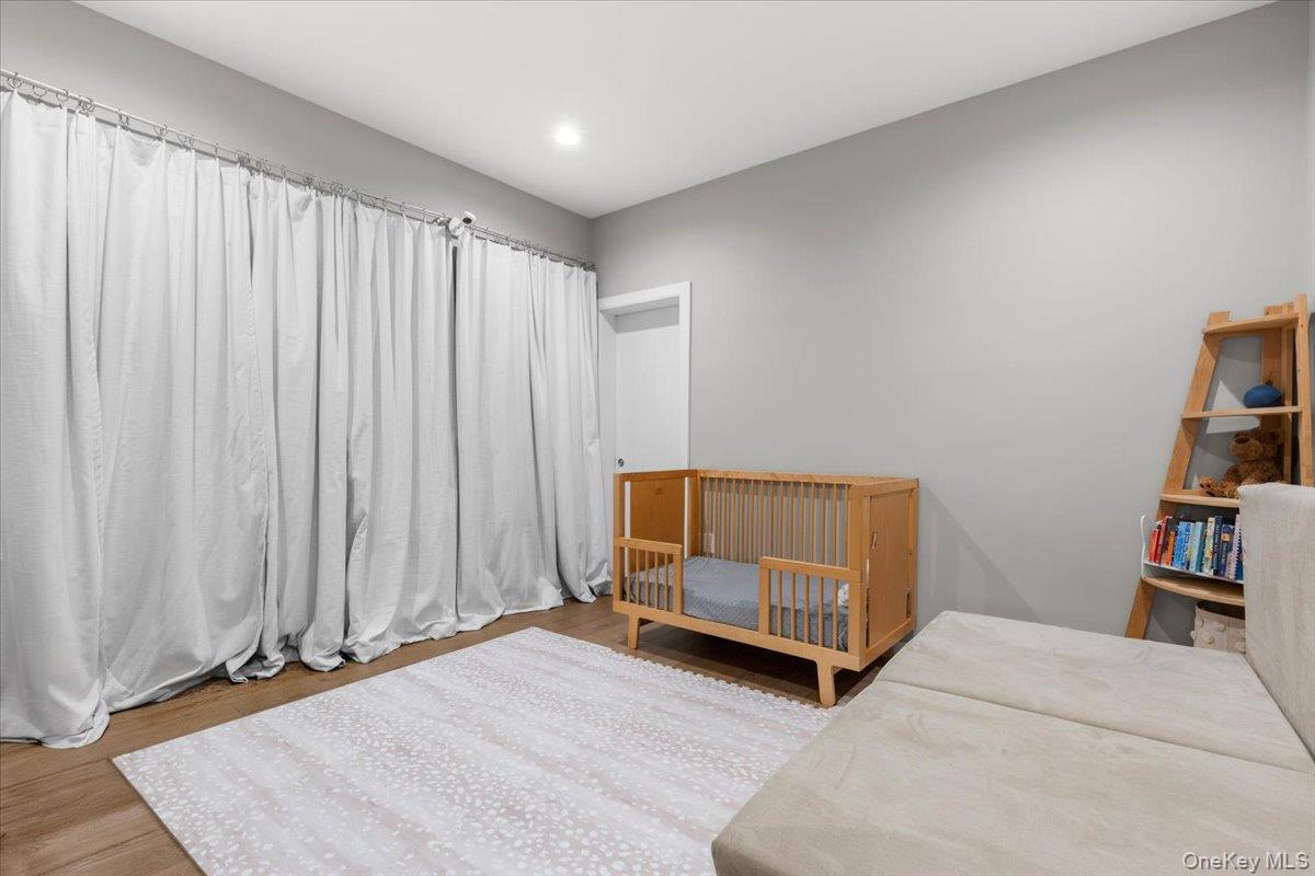 73 Maple Avenue New Rochelle, NY 10801 - Photo 14 of 23