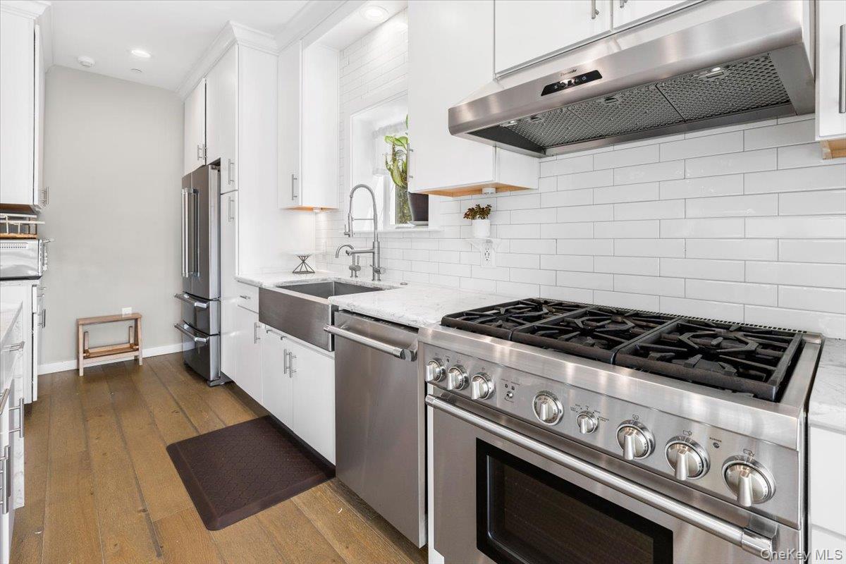 73 Maple Avenue New Rochelle, NY 10801 - Photo 9 of 23