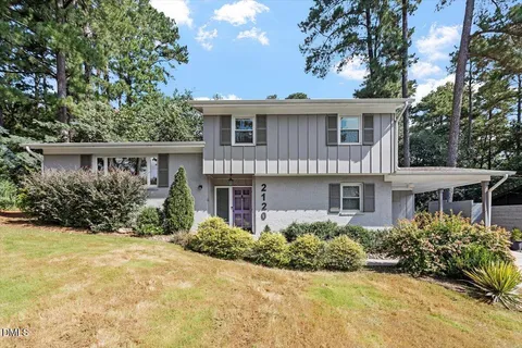 $690,000 | 2120 Hillock Drive, Raleigh, NC 27612