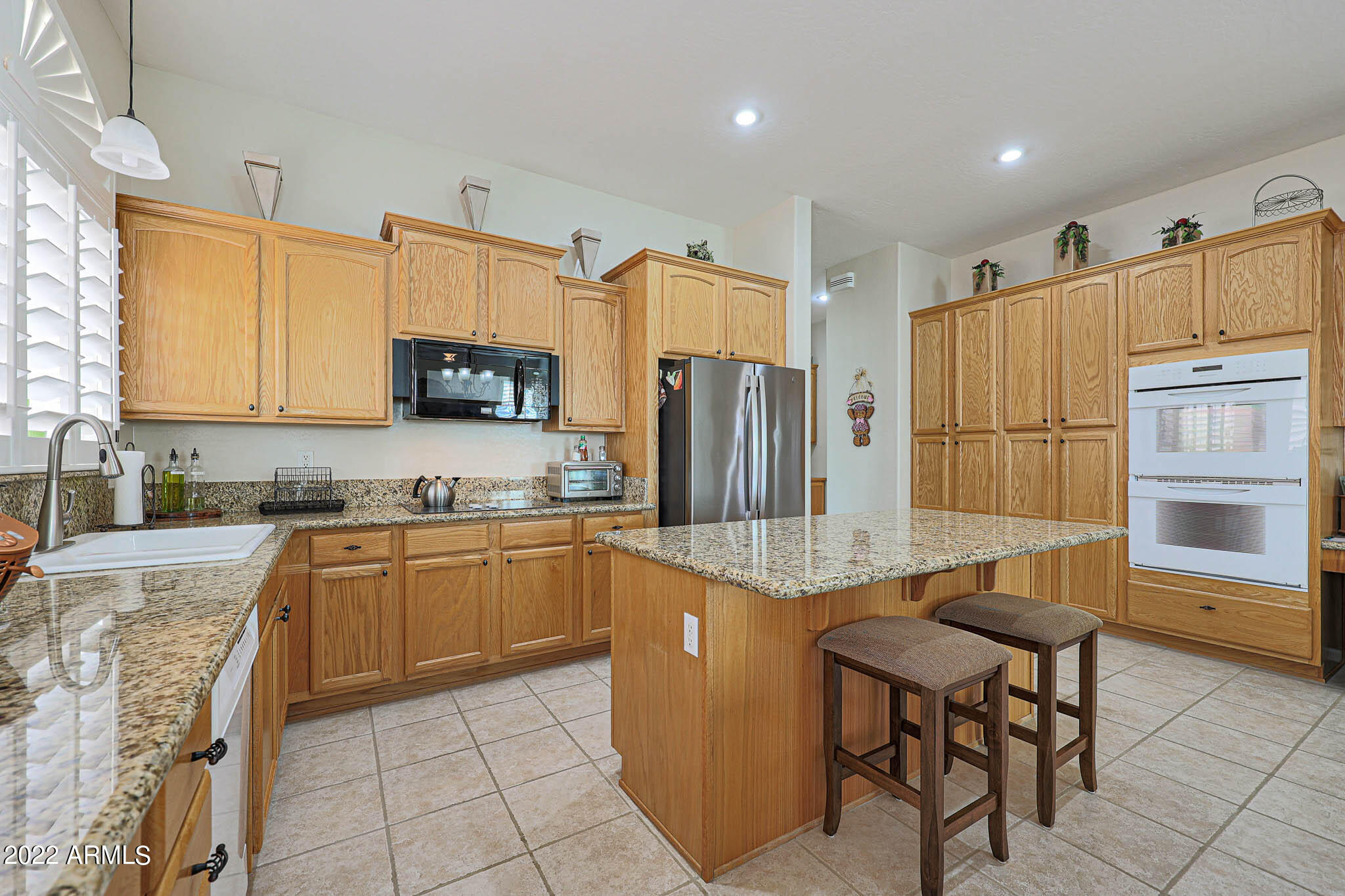 13425 West Coronado Road Goodyear, AZ 85395 - Photo 12 of 48 Kitchen