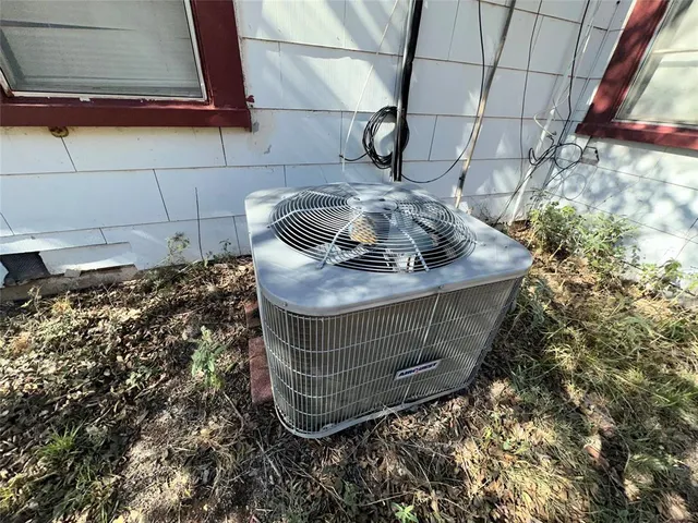 a view of a backyard of the house