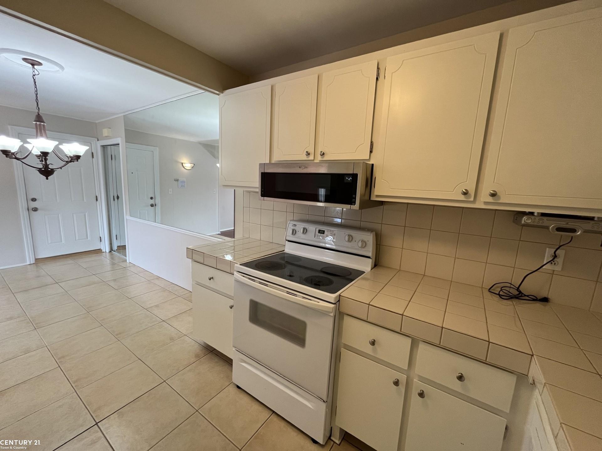 2309 Walton Boulevard Rochester Hills, MI 48309 - Photo 18 of 22