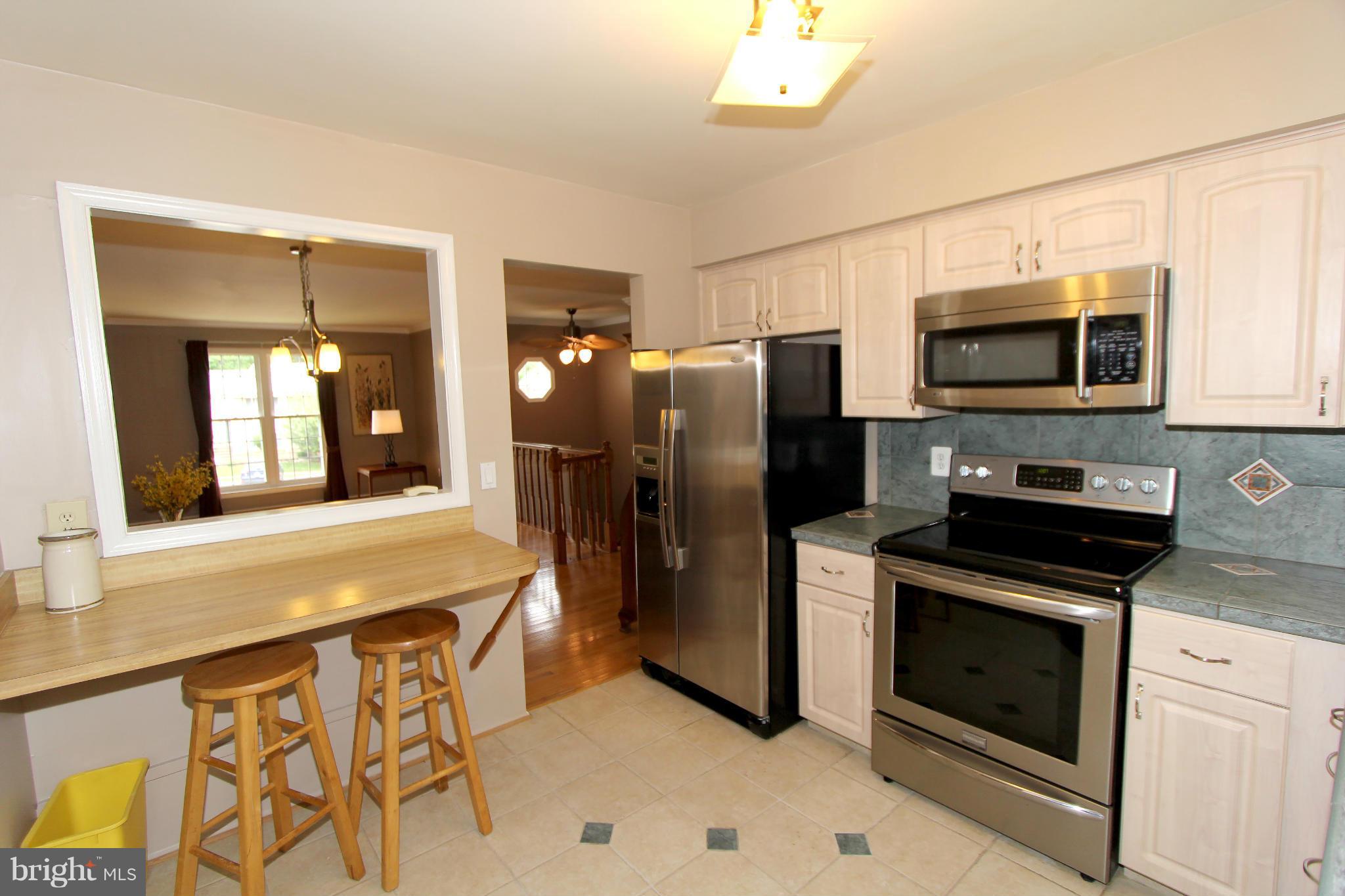 6004 Powell's Landing Road Burke, VA 22015 - Photo 17 of 27 Kitchen