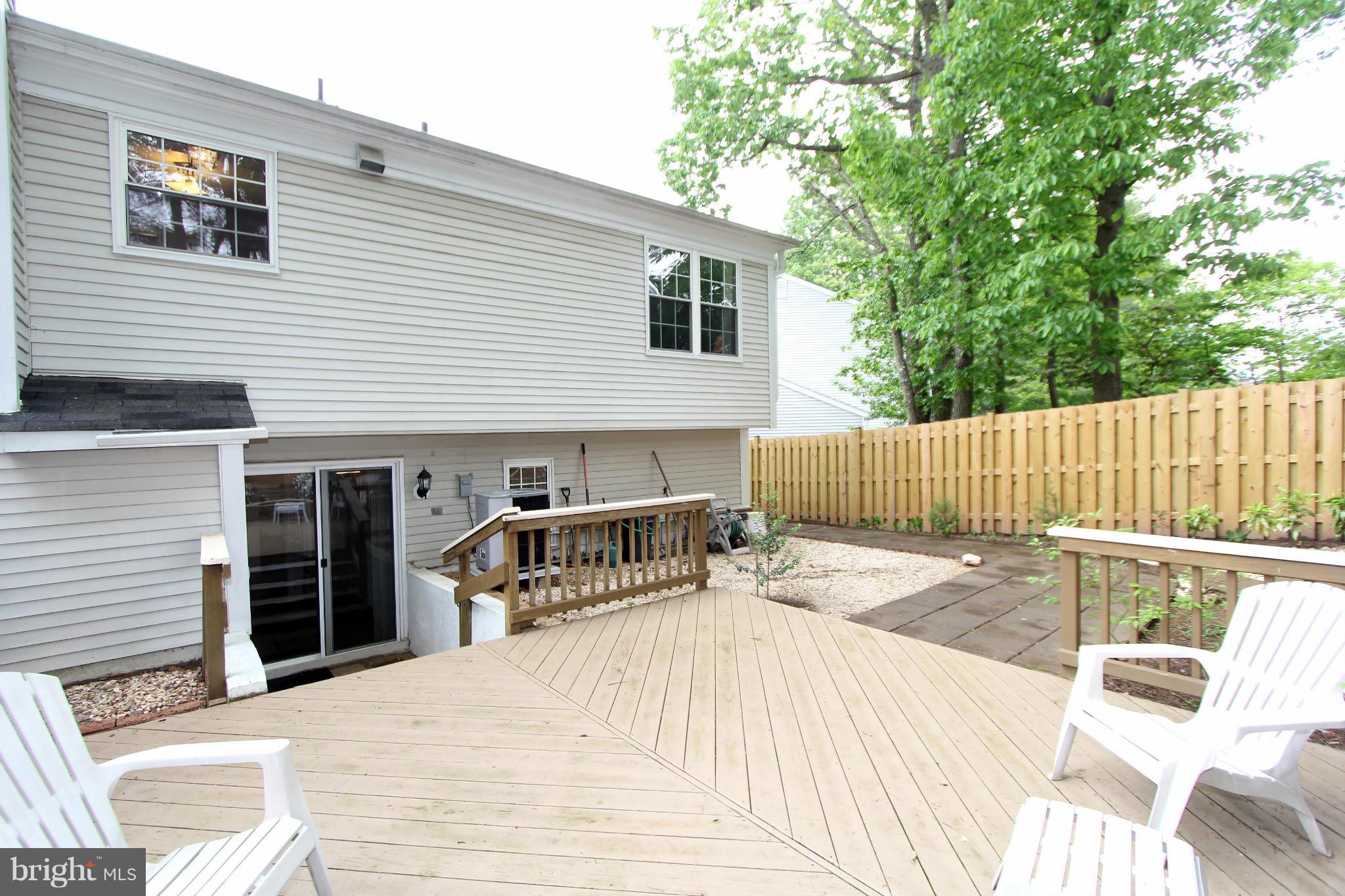 6004 Powell's Landing Road Burke, VA 22015 - Photo 3 of 27 Exterior (Rear)