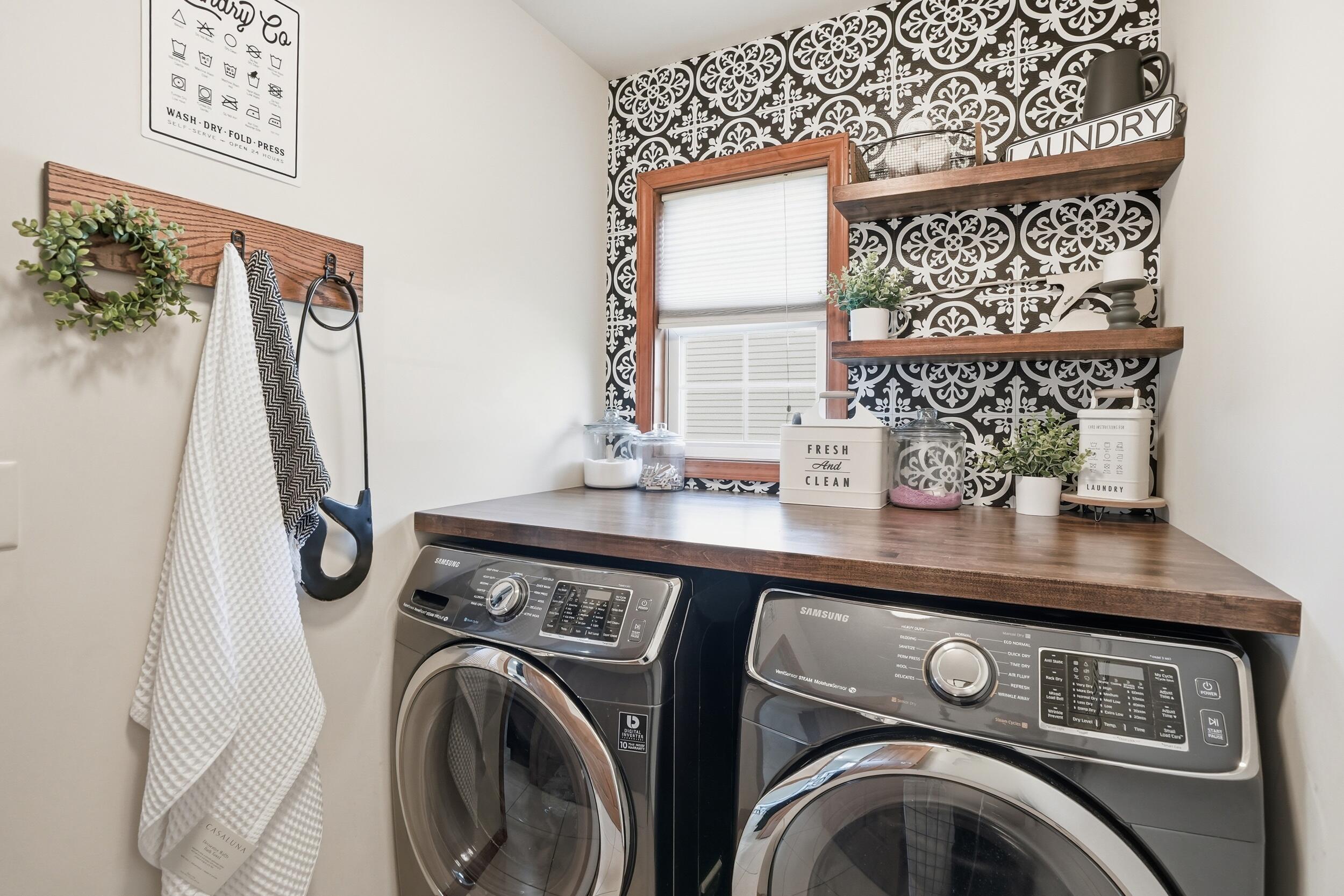 414 17th Street Southeast De Motte, IN 46310 - Photo 11 of 25 2500x1666