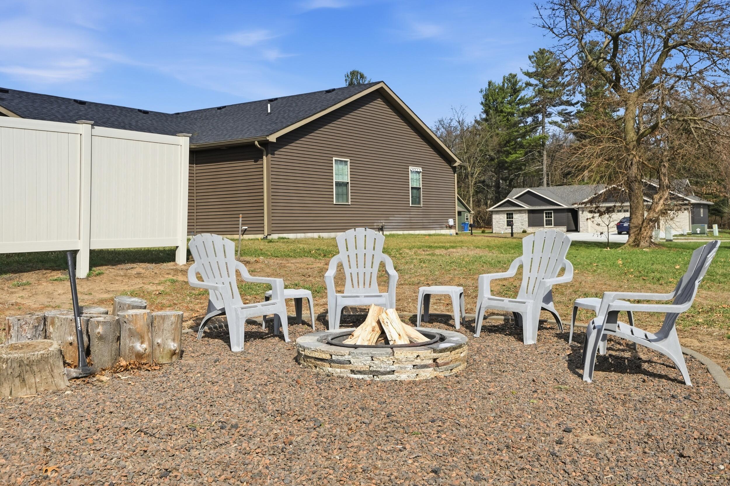 414 17th Street Southeast De Motte, IN 46310 - Photo 22 of 25 2500x1667