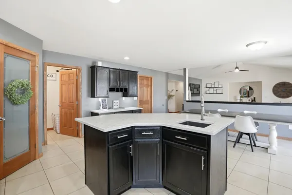 $389,900 | 414 17th Street Southeast, De Motte, IN 46310