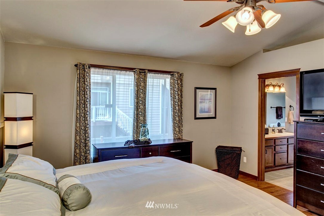 16128 2nd Avenue Southeast, Unit 29 Bothell, WA 98012 - Photo 13 of 20 Gallery Image 13
