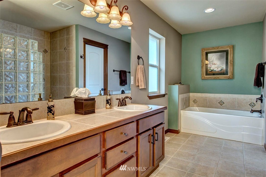 16128 2nd Avenue Southeast, Unit 29 Bothell, WA 98012 - Photo 14 of 20 Gallery Image 14
