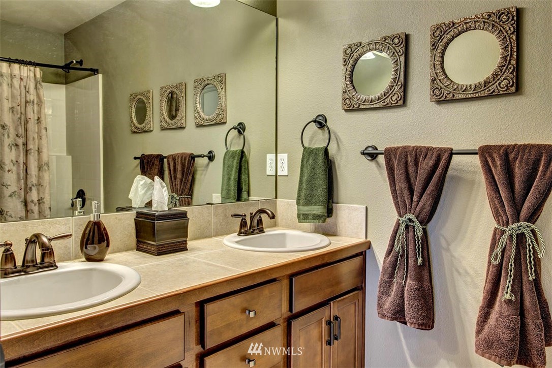16128 2nd Avenue Southeast, Unit 29 Bothell, WA 98012 - Photo 17 of 20 Gallery Image 17