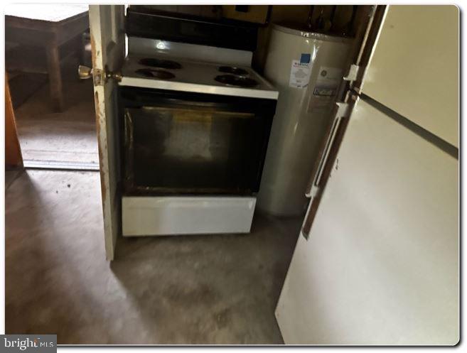 4759 Sheeprock Road Macungie, PA 18062 - Photo 3 of 24 a utility room with washer and dryer