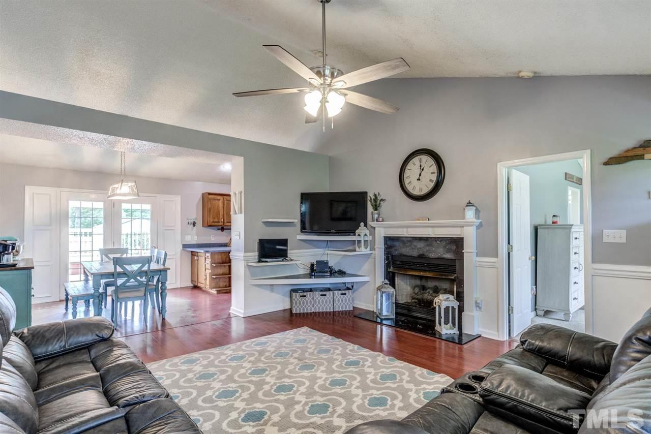 1729 Old Batten Road Selma, NC 27576 - Photo 6 of 30 Gallery Image 6