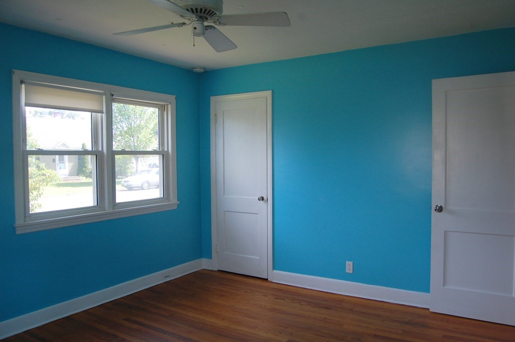 100 Derryfield Avenue Springfield, MA 01118 - Photo 14 of 22