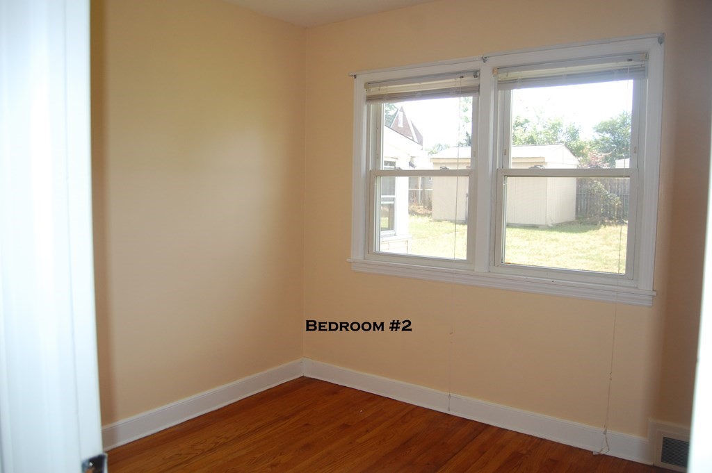 100 Derryfield Avenue Springfield, MA 01118 - Photo 15 of 22