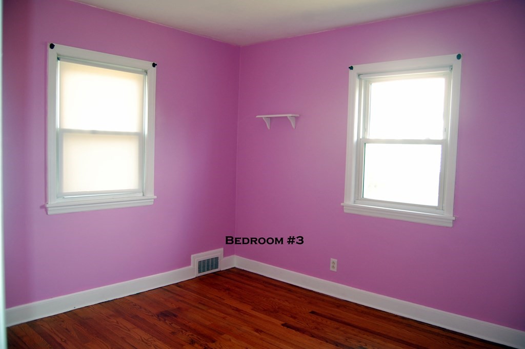 100 Derryfield Avenue Springfield, MA 01118 - Photo 17 of 22