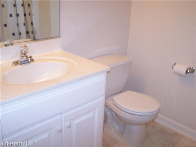 125 James High Point, Unit 1B High Point, NC 27265 - Photo 13 of 16 Master Bath/Spa. Master bath...features a tub/shower combination.