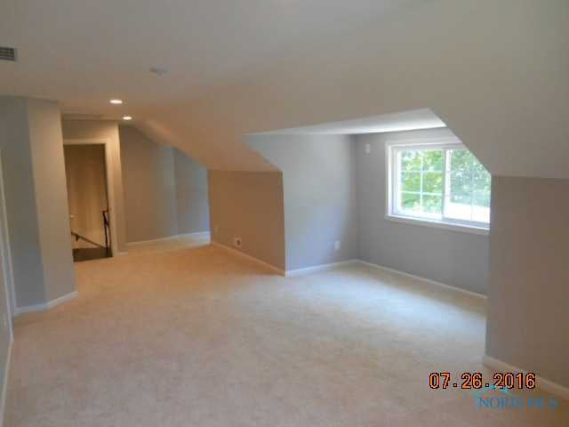 4044 Brookside Road Toledo, OH 43606 - Photo 10 of 20 Gallery Image 10