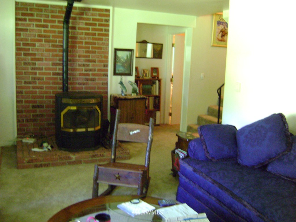 18836 Southeast 213th Street Renton, WA 98058 - Photo 2 of 20 Gallery Image 2