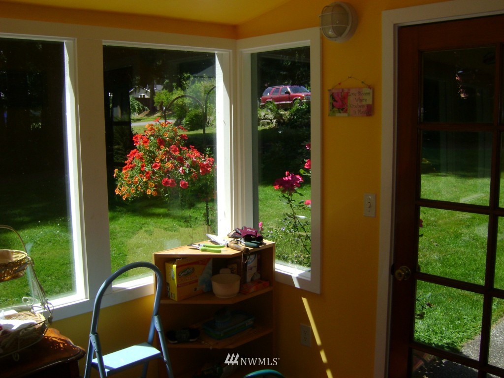 18836 Southeast 213th Street Renton, WA 98058 - Photo 12 of 20 Gallery Image 12