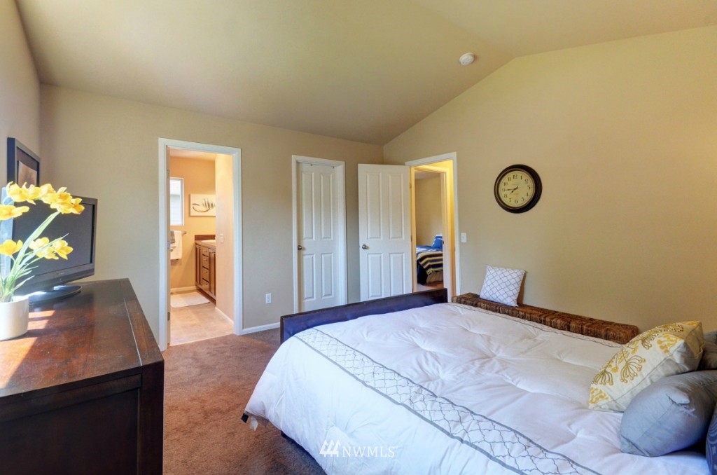 26 194th Street Southwest Bothell, WA 98012 - Photo 11 of 18
