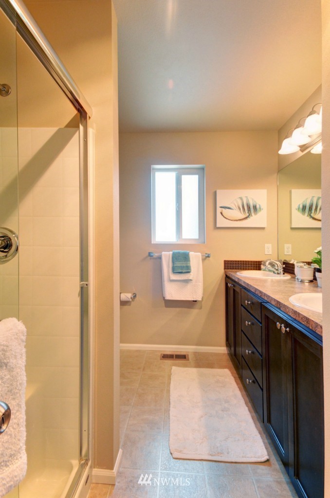 26 194th Street Southwest Bothell, WA 98012 - Photo 12 of 18