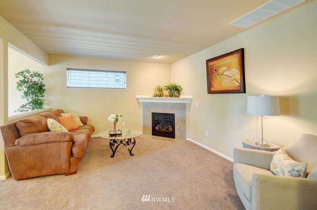 26 194th Street Southwest Bothell, WA 98012 - Photo 3 of 18