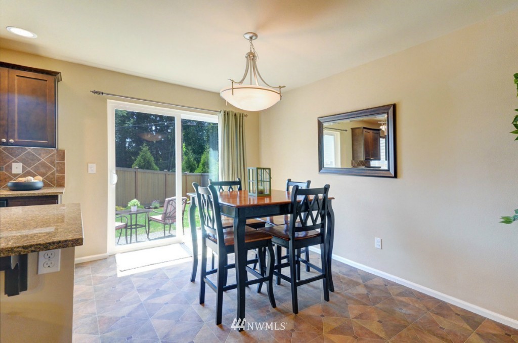26 194th Street Southwest Bothell, WA 98012 - Photo 4 of 18