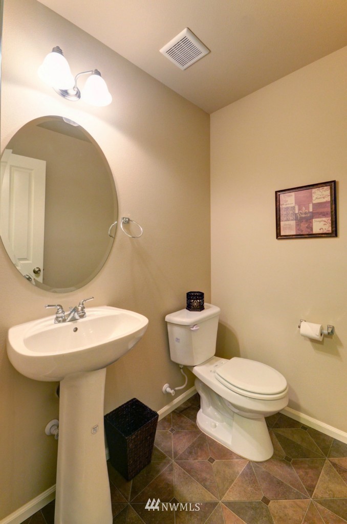26 194th Street Southwest Bothell, WA 98012 - Photo 9 of 18