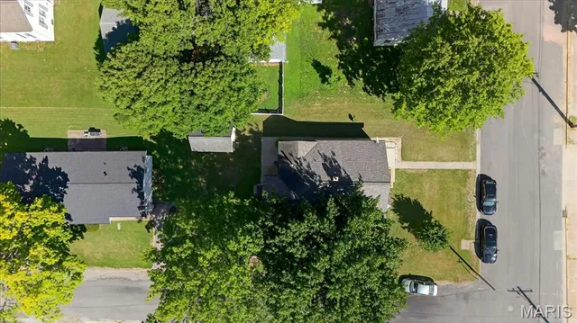 $455,000 | 214 East Market Street, Columbia, IL 62236