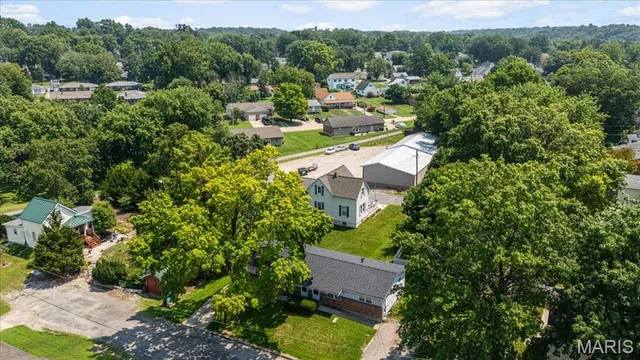 $455,000 | 214 East Market Street, Columbia, IL 62236