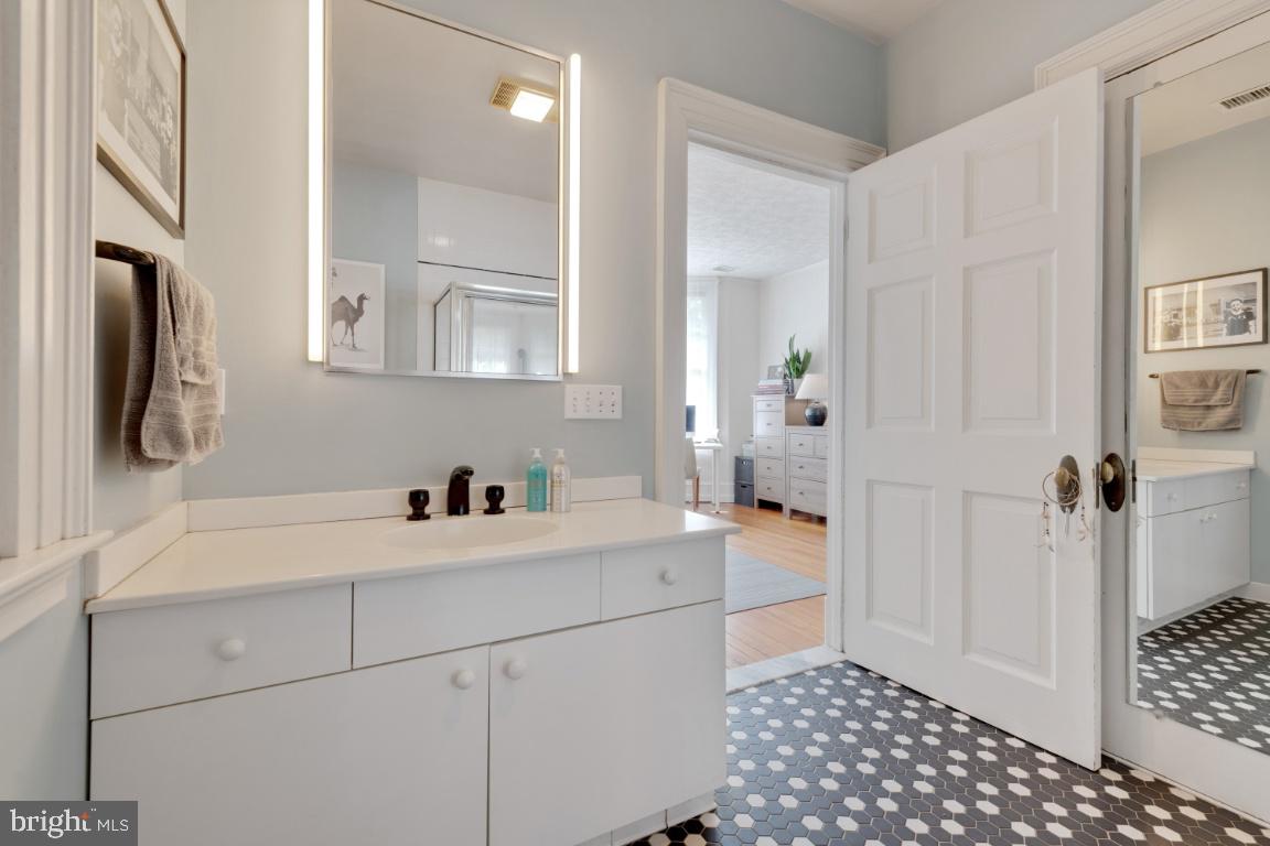 16 Midvale Road Baltimore, MD 21210 - Photo 22 of 39