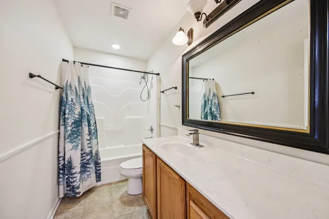 $550,000 | 2208 Grand Pointe Trail, Aurora, IL 60503