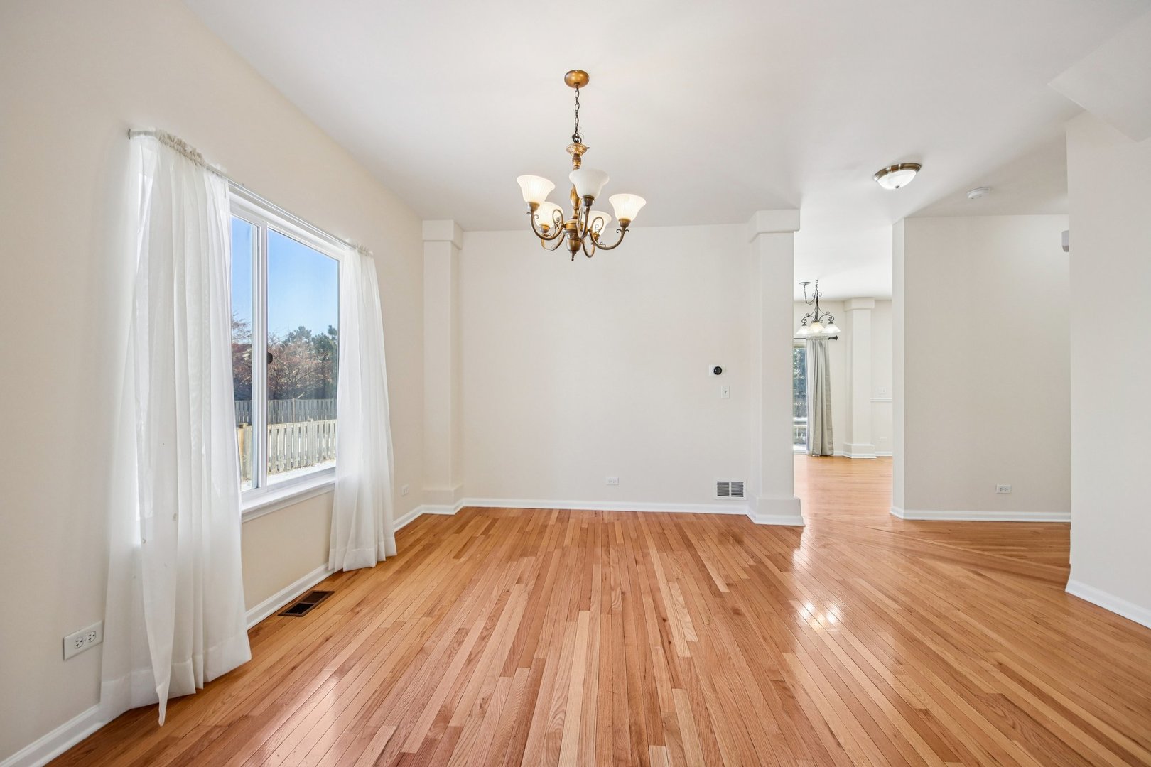 2208 Grand Pointe Trail Aurora, IL 60503 - Photo 6 of 39