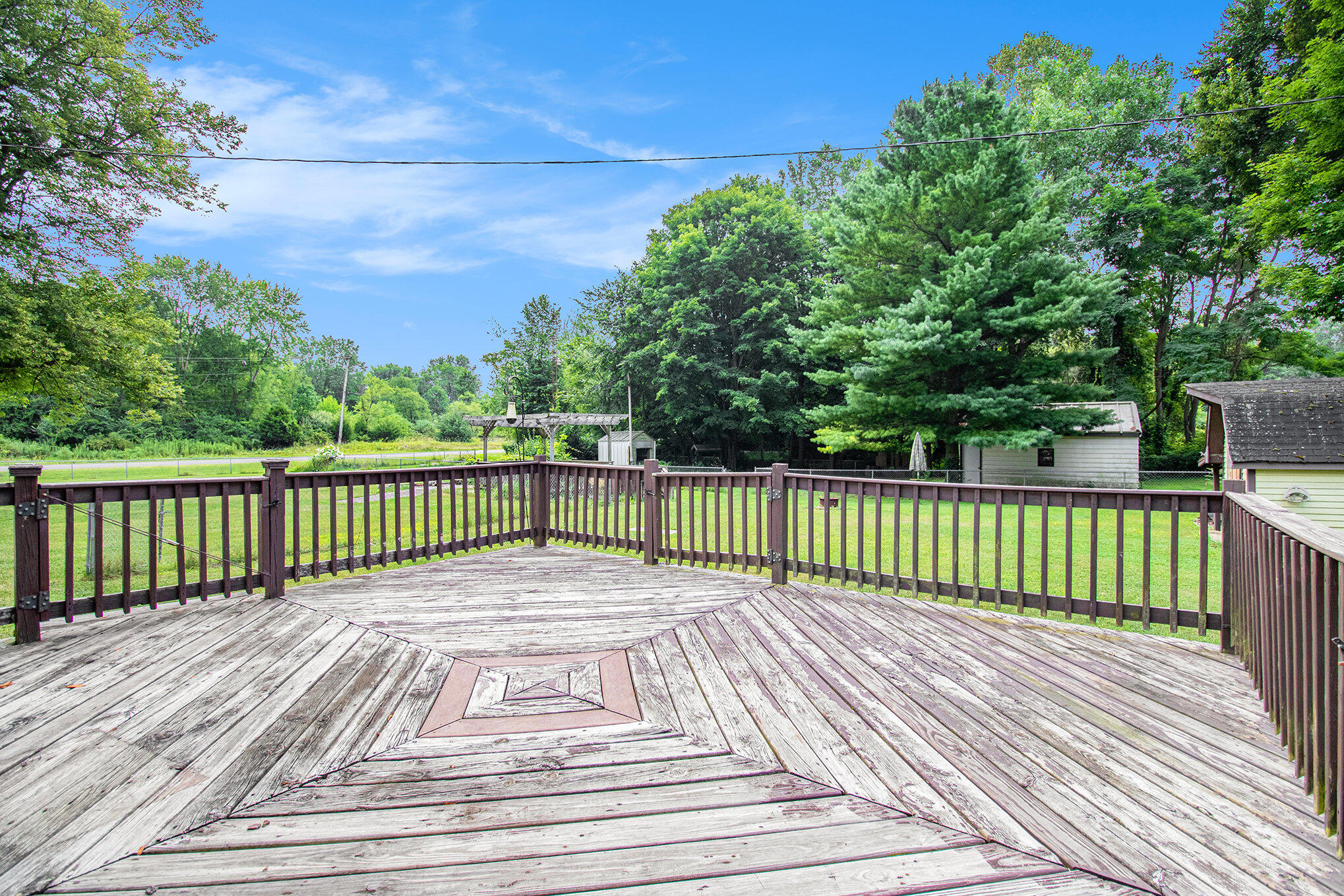 1943 Terminal Road Niles, MI 49120 - Photo 15 of 28 Deck