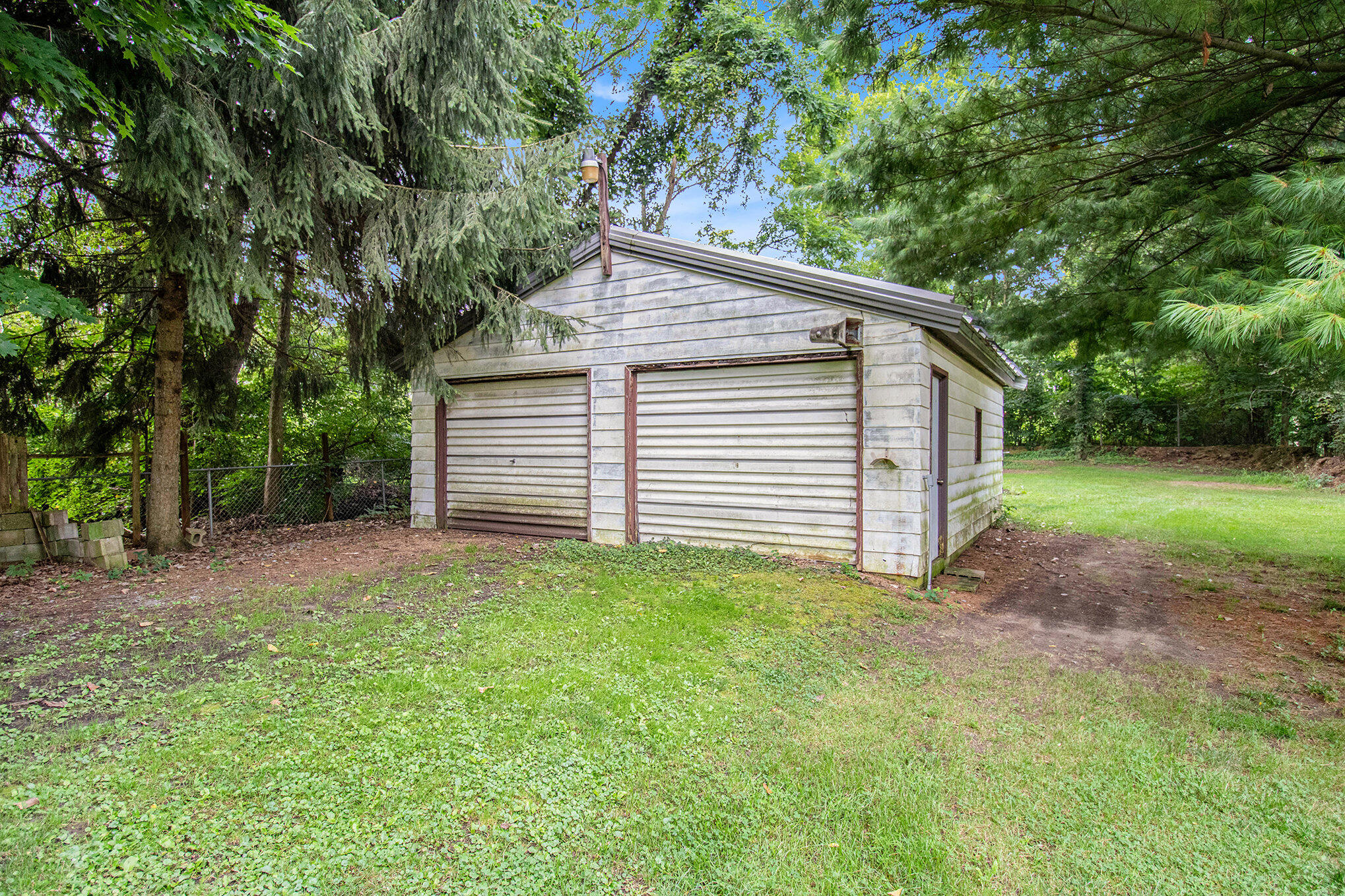 1943 Terminal Road Niles, MI 49120 - Photo 19 of 28 Detached Garage