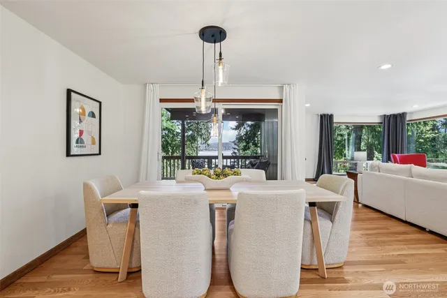 $2,175,000 | 411 West Lake Sammamish Parkway Northeast, Bellevue, WA 98008