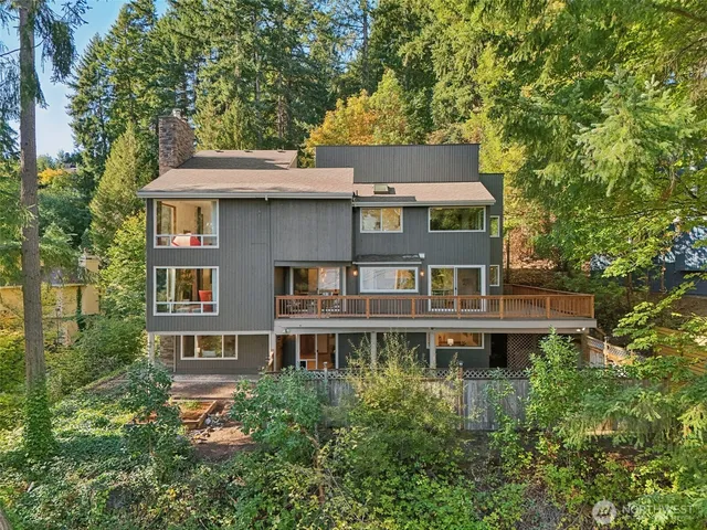 $2,175,000 | 411 West Lake Sammamish Parkway Northeast, Bellevue, WA 98008