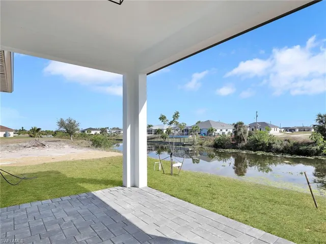 $2,100 | 125 Northwest 24th Avenue, Cape Coral, FL 33993