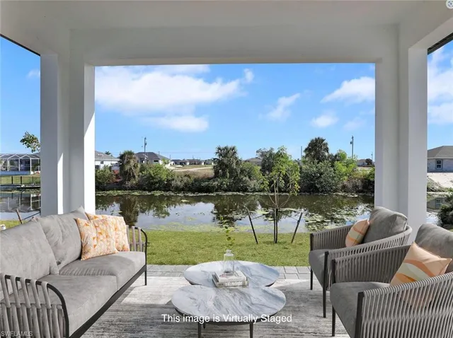 $2,100 | 125 Northwest 24th Avenue, Cape Coral, FL 33993