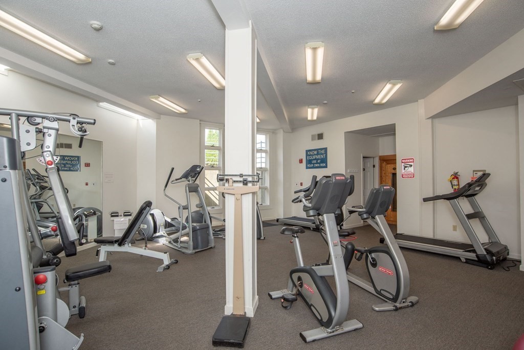 700 Shore Drive, Unit 511 Fall River, MA 02721 - Photo 39 of 40 a view of a room with gym equipment